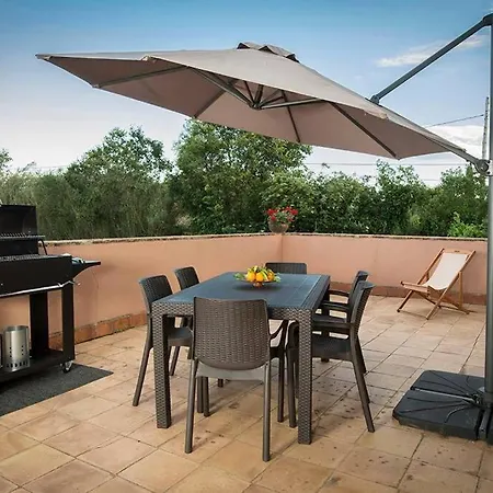 Casa di campagna En Con Piscina Rupiá